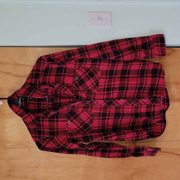 Kendall & Kylie Long Sleeve Button Up - Picture 1 of 5